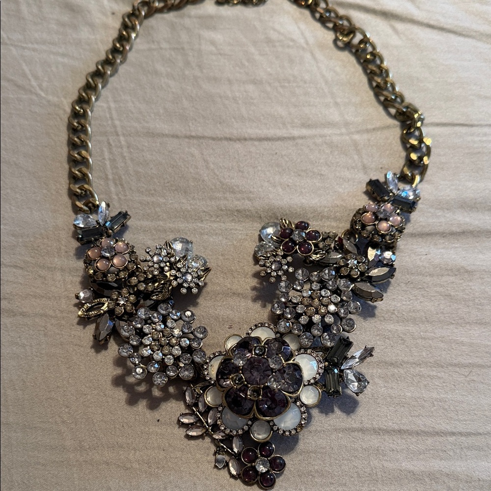 Elegant Floral Statement Necklace